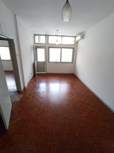 Vende-se apartamento na polana T2