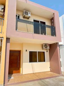 #Vende-se Duplex T3 suite Moderna no Condomínio Casa Jovem (Zona da Banda)