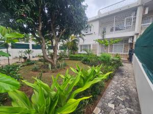 Arrenda-se excelente Moradia na sommerchield1 T6