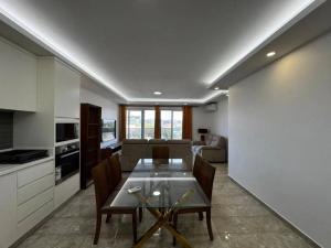 ARRENDA-SE APARTAMENTO T3(Com móveis)