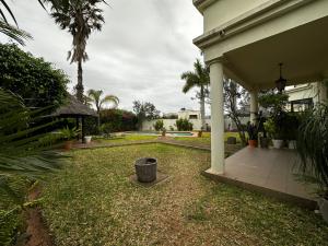 Excelente Moradia T4  no Condomínio Na Sommershield States ||