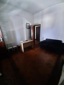 Vende-se Apartamento Tipo 3 na Malhangalene, Av. Filipe Samuel Magaia, em frente ao Cartório, próx