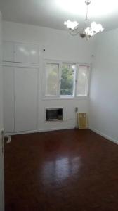 Arrenda-se Apartamento T4 2wcs no bairro do alto maé com garagem