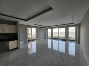 Arrenda-se Apartamento T2 moderna, vista ao mar com piscina no condomínio deco assus,  costa do sol