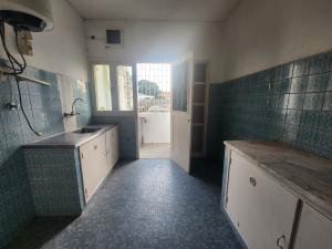 Arrenda-se Apartamento T2 1⁰ andar, pronta habitar no bairro da polana,  na rua xavier botelho
