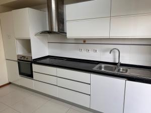 Arrenda-se Apartamento T2 3⁰ andar com elevador no condomínio Open, dona alice