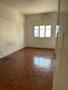 Vende-se apartamento T2 no Bairro Central | Avenida 24 de Julho