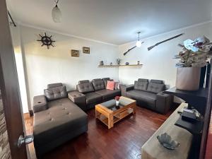 Arrenda-se Apartamento T3 3wcs moderna, mobilada no bairro da Sommerschield 1, av mao tse tung