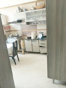 Arrenda-se Apartamento T2 mobilada com estacionamento no bairro da polana