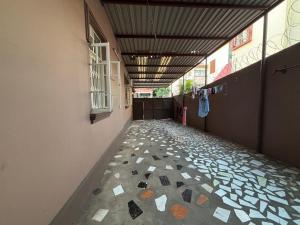 Vende se ou uma oportunidade imperdível desta Moradia Espacosa no bairro Central