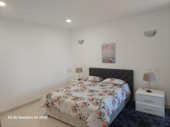 arrendo apartamento tp3 com móveis na marginal