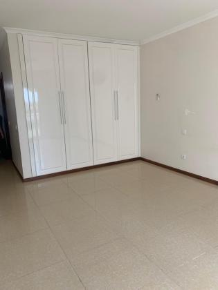 arrendo apartamento tp3 na Julius nherere