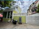 Vendo Moradia T4+3 com 1 Loja Frontal mo Bairro central