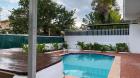 Arrenda-se Ou vende-se Moradia Geminada T3+1 com jardim e piscina no Bairro da Sommershild próximo 
