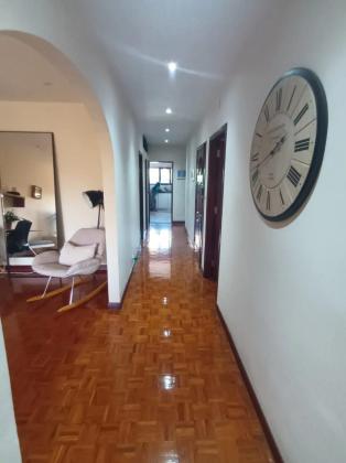 arrendo apartamento T3 sem móveis no bairro central