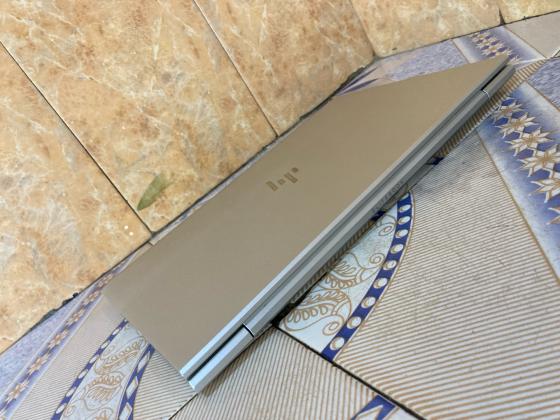 HP EliteBook 640 G9 14 (Intel Core i7 12th Gen)
