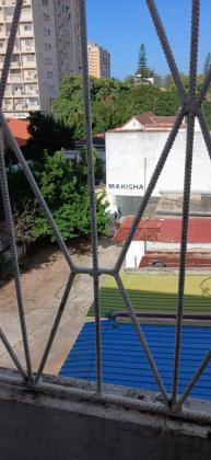 Vende-se Apartamento T3 no 2andar último rua da tchamba