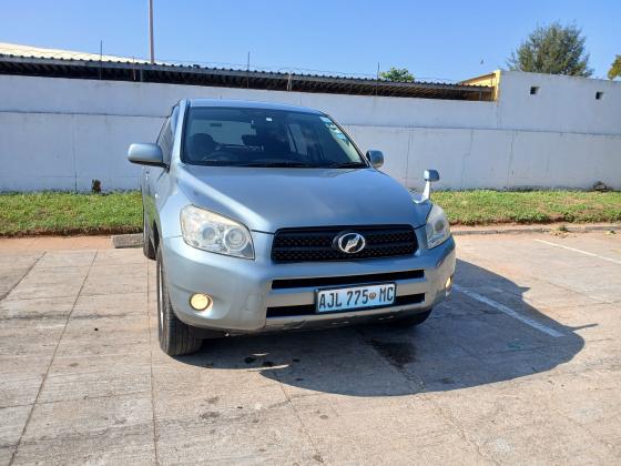 TOYOTA RAV4 2.4cc 2007