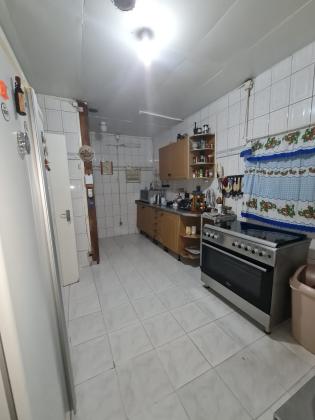 Arrenda-se Moradia/Geminada T3 Mobilada no Bairro Triunfo