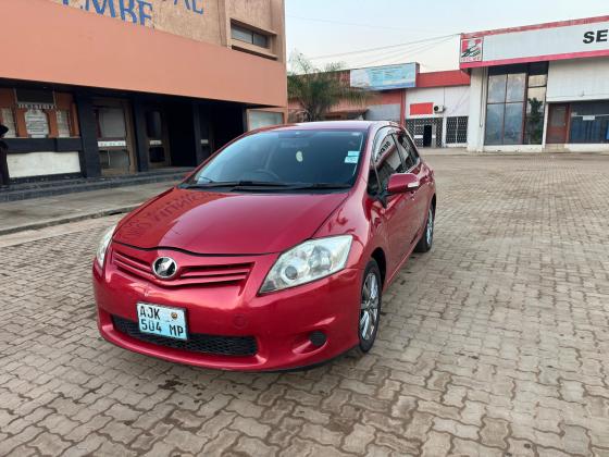 TOYOTA AURIS 1.5cc 2011