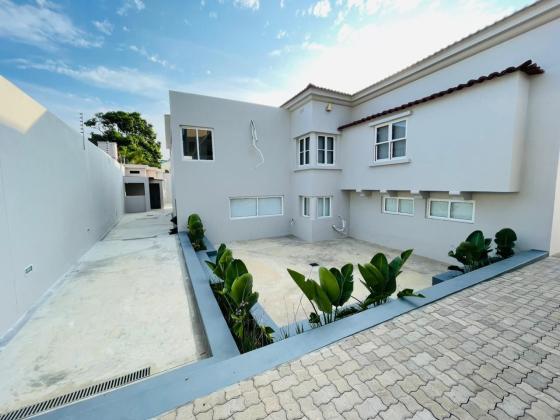 Arrenda-se Edifício Corporativo para Escritórios na Sommershield