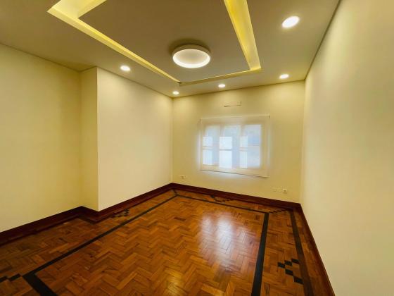 Arrenda-se Edifício Corporativo para Escritórios na Sommershield
