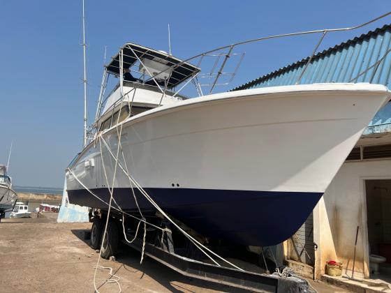 yacht a venda