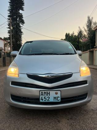 TOYOTA RACTIS 1.5cc CVT-SPORT 2007
