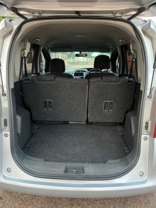 TOYOTA RACTIS 1.5cc CVT-SPORT 2007