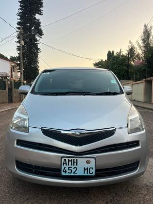 TOYOTA RACTIS 1.5cc CVT-SPORT 2007