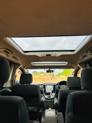 Toyota Alphard 2006
