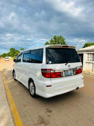 Toyota Alphard 2006