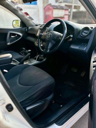 Toyota RAV4 2010
