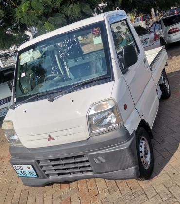 Mitsubishi MiniCab_Modelo 2000