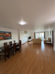 Arrenda-se Apartamento T3 Mobilado na Julius Nyerere