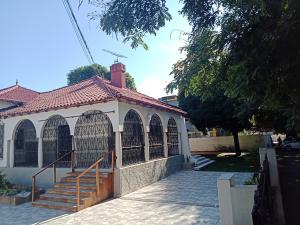 Arrenda se belíssima vivenda