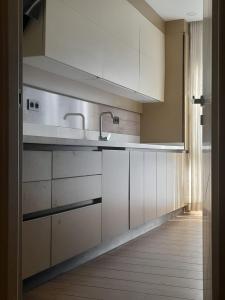 Arrendo apartamento T2 no condomínio Galax mar próximo ao hotel polana