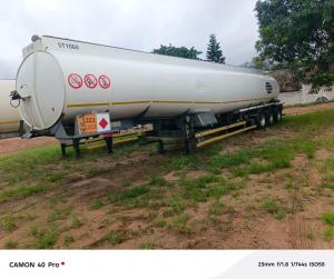 Tank GRW de 2017 com 7 compartimentos carrega 50.000 litros