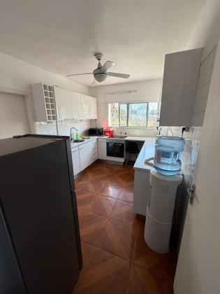 Vende-se moradia T5 (1 suite) com anexo - COOPq