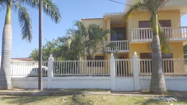 Vende-se Moradia T4 no Belo Horizonte