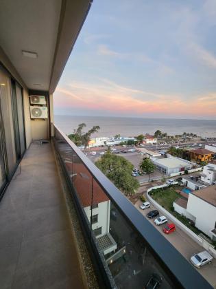 Arrenda-se flat T4 com vista ao mar, piscina e ginasio - MARITIMO