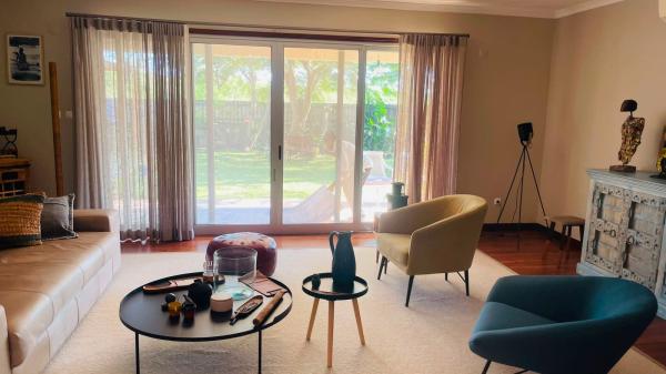 Vende-se Moradia T5 no Bairro Triunfo Velho