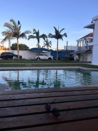 Arrenda-se moradia T6 (3 suites) com piscina e anexo T2 - TRIUNFO