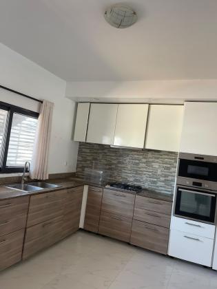 Arrenda-se Apartamento T3 em Mapulene/Costa do Sol