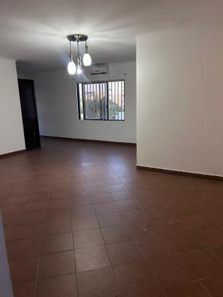 Arrenda-se moradia T6 (3 suites) com piscina e anexo T2 - TRIUNFO