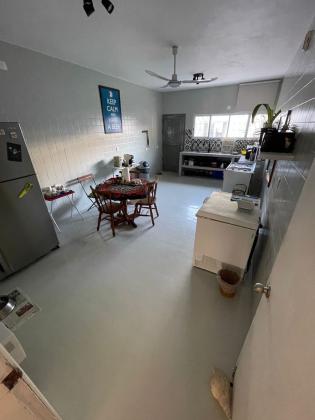 Vende-se moradia T6 com piscina e anexos - SOMMERSCHIELD