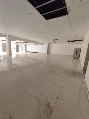 Arrenda-se escritorio/loja (R/C) com 850m² de area - BAIXA