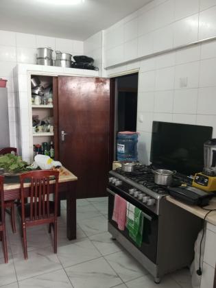 Vende-se flat T3 no 4⁰ andar - HOTEL ROYAL