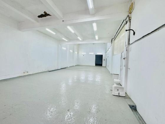 Arrenda-se armazem com 480m² de area - BAIXA