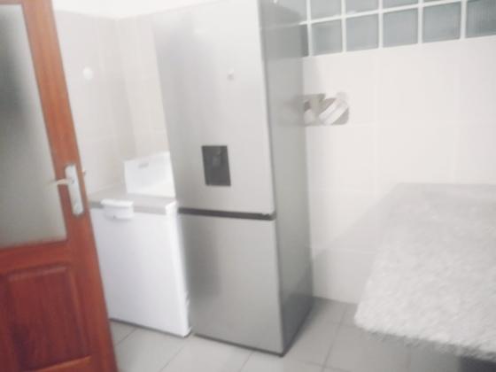 Arrenda-se moradia T5 com piscina - SOMMERSCHIELD